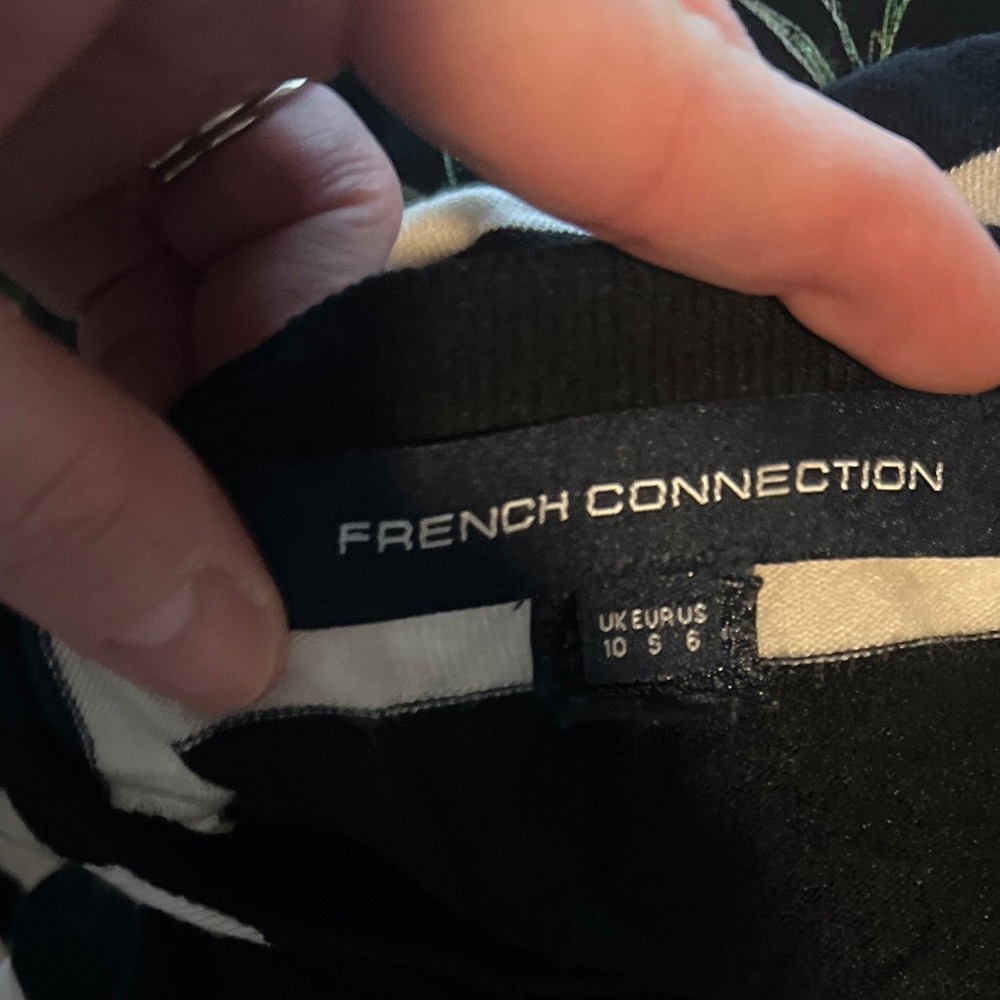 FRENCH CONNECTION Striped Knit Sweater Dress Black Cream Size S - Picture 3 of 7